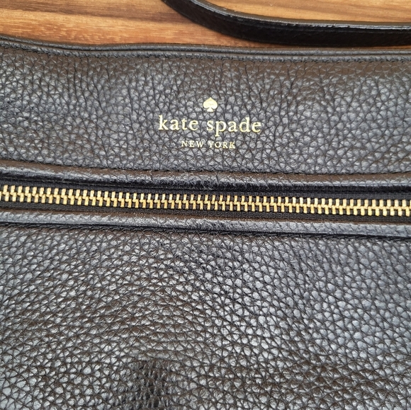 Kate Spade Black Leather Crossbody Bag with Tassel, Gold Trim & Adjustable Strap - Picture 2 of 7